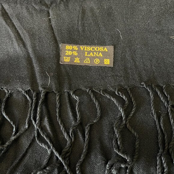 Parisian Scarf - Picture 2 of 8